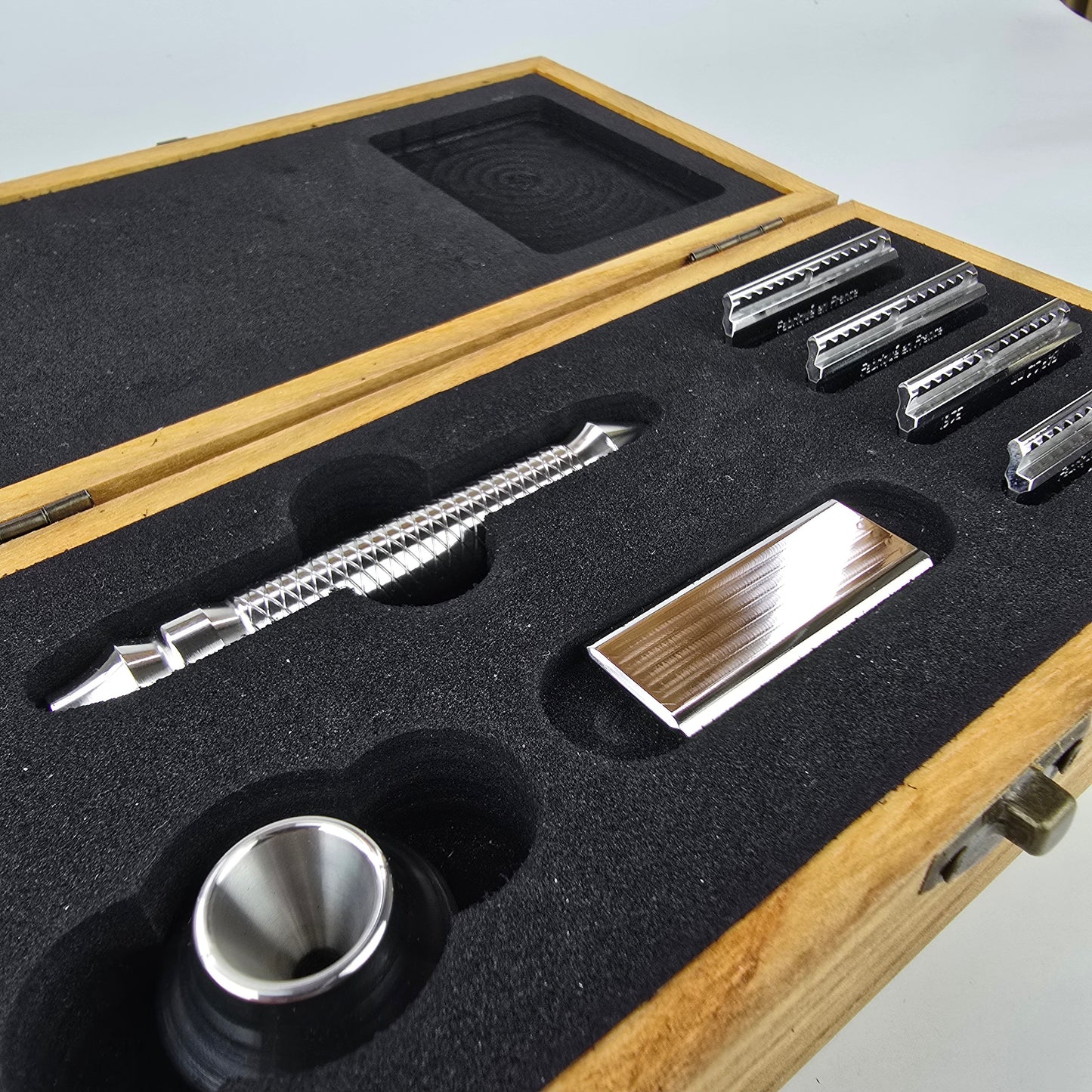 N°7 Pass around Box