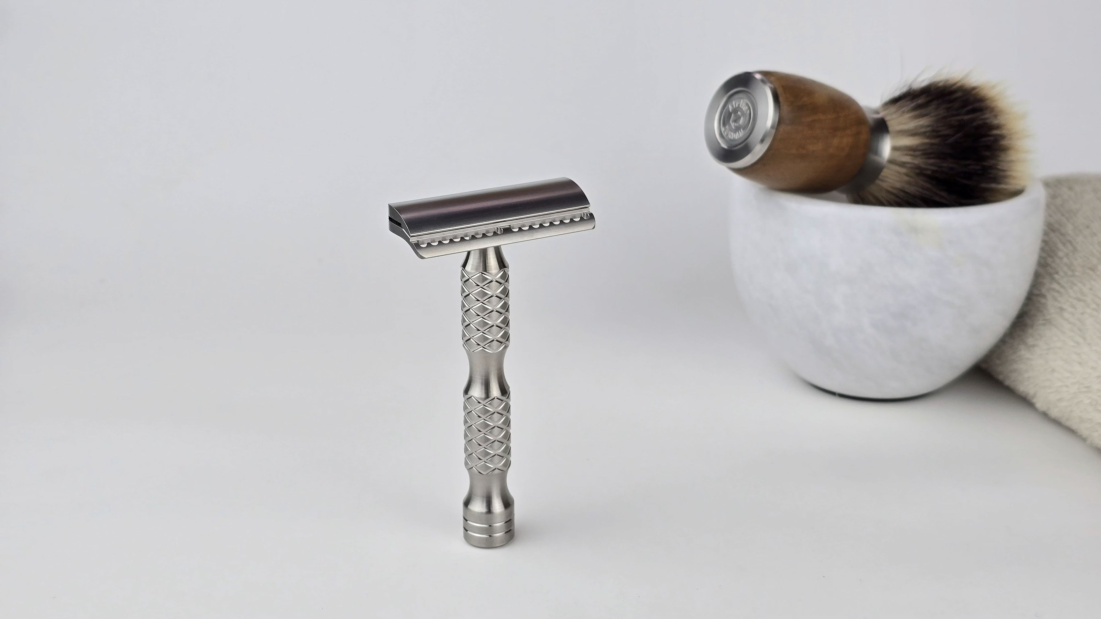 Durdan Workshop: Safety razor for men made in France – Atelier DURDAN