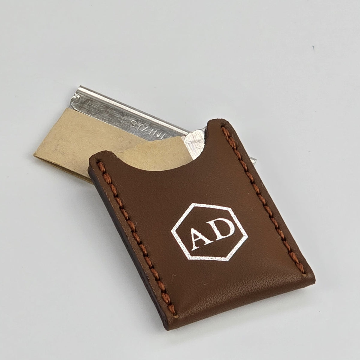 Étui cuir pour lames